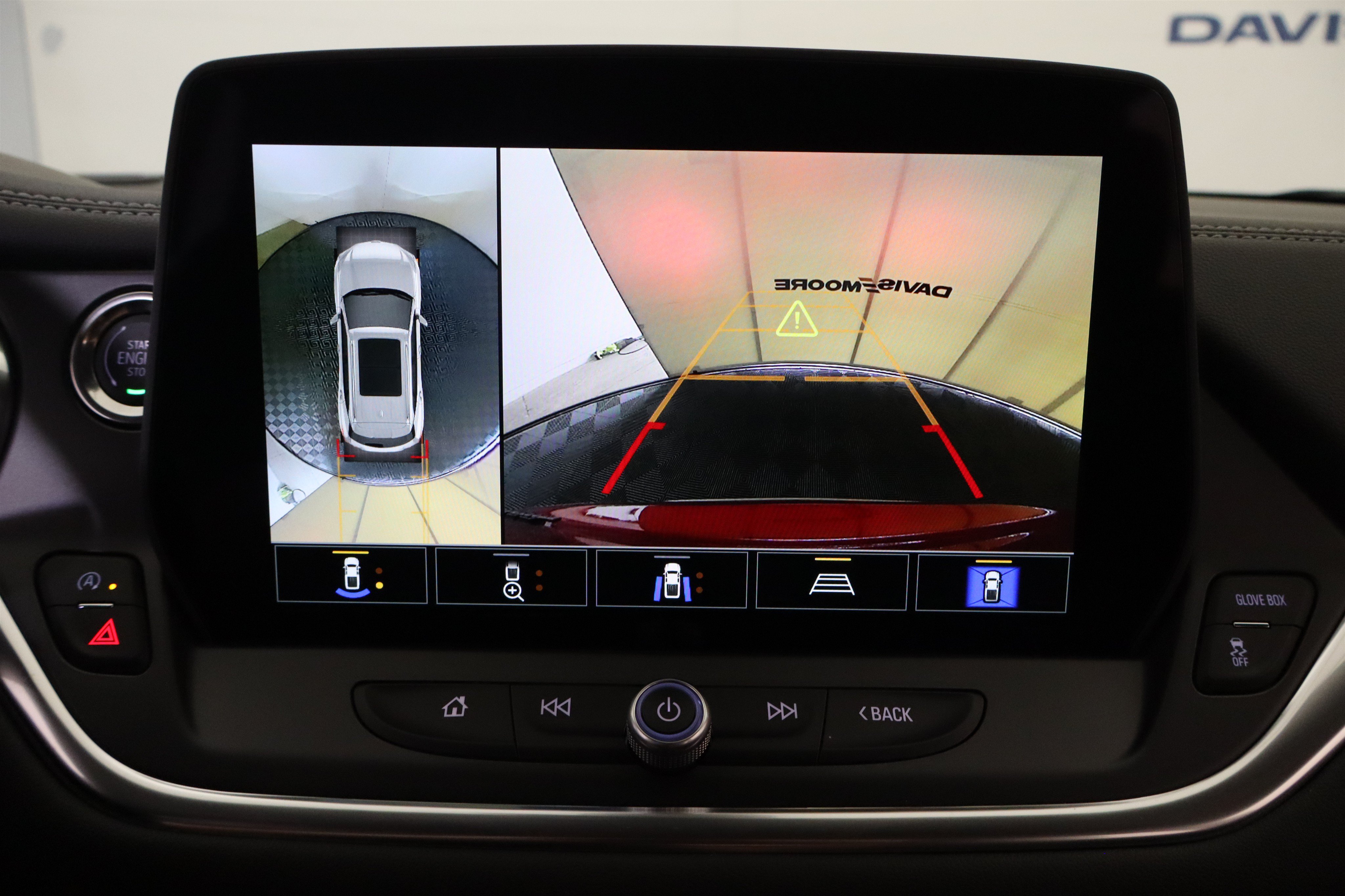New 2026 Chevrolet Blazer LT w/ Sound & Technology Package FWD image 27