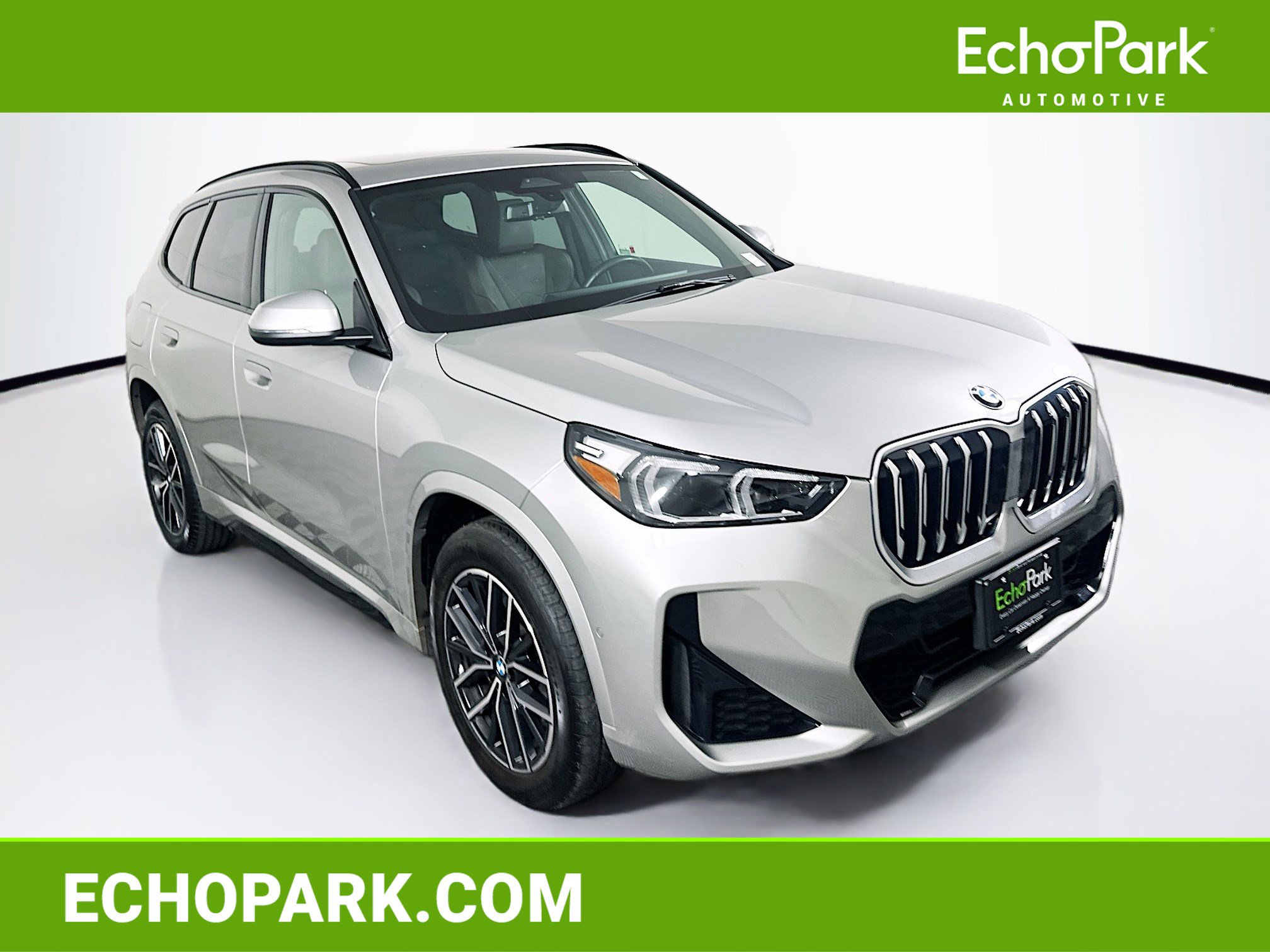 Used 2025 BMW X1 xDrive28i AWD/4WD image 1