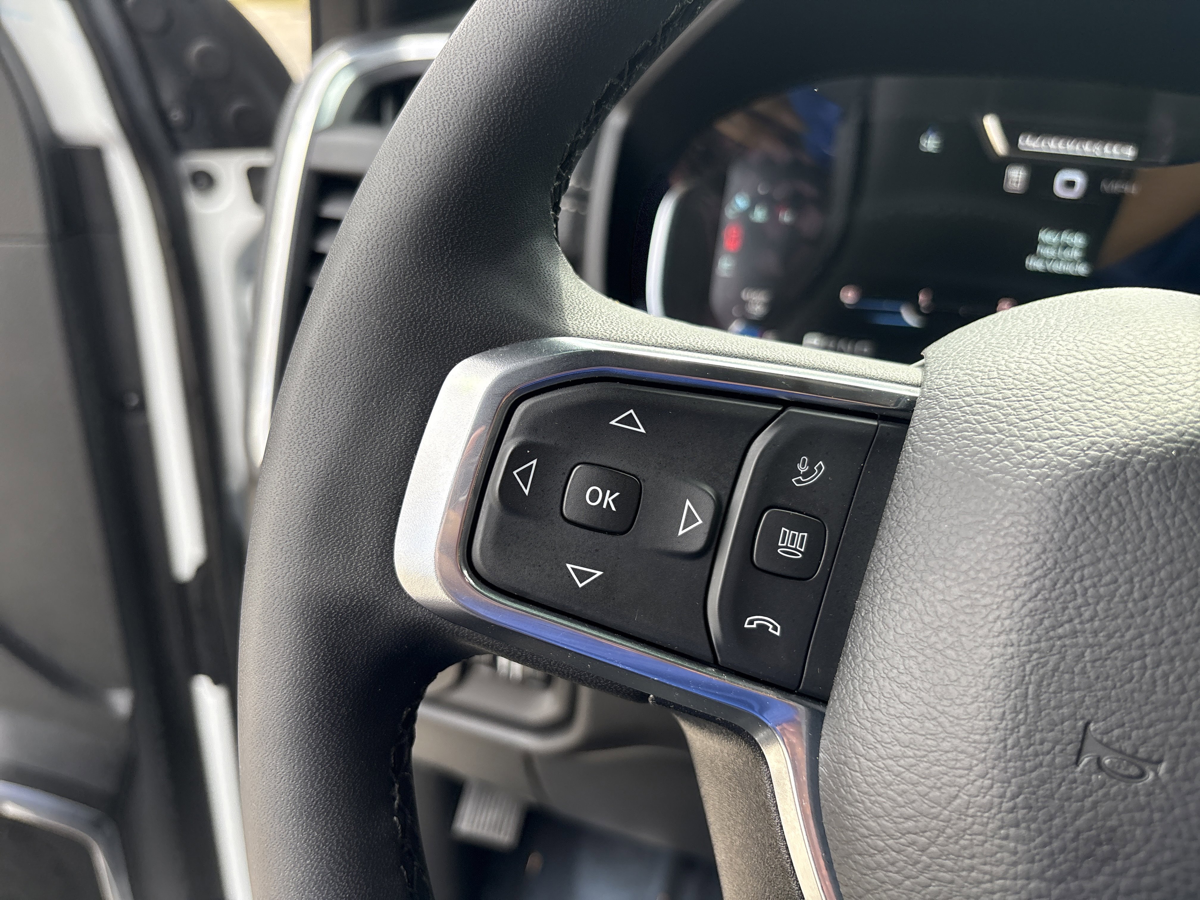 Used 2025 RAM 2500 Laramie w/ Night Edition image 15