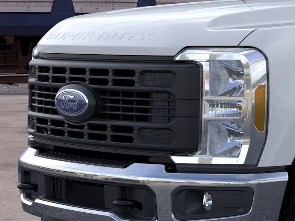 New 2026 Ford F250 XL w/ XL Chrome Package AWD/4WD image 17