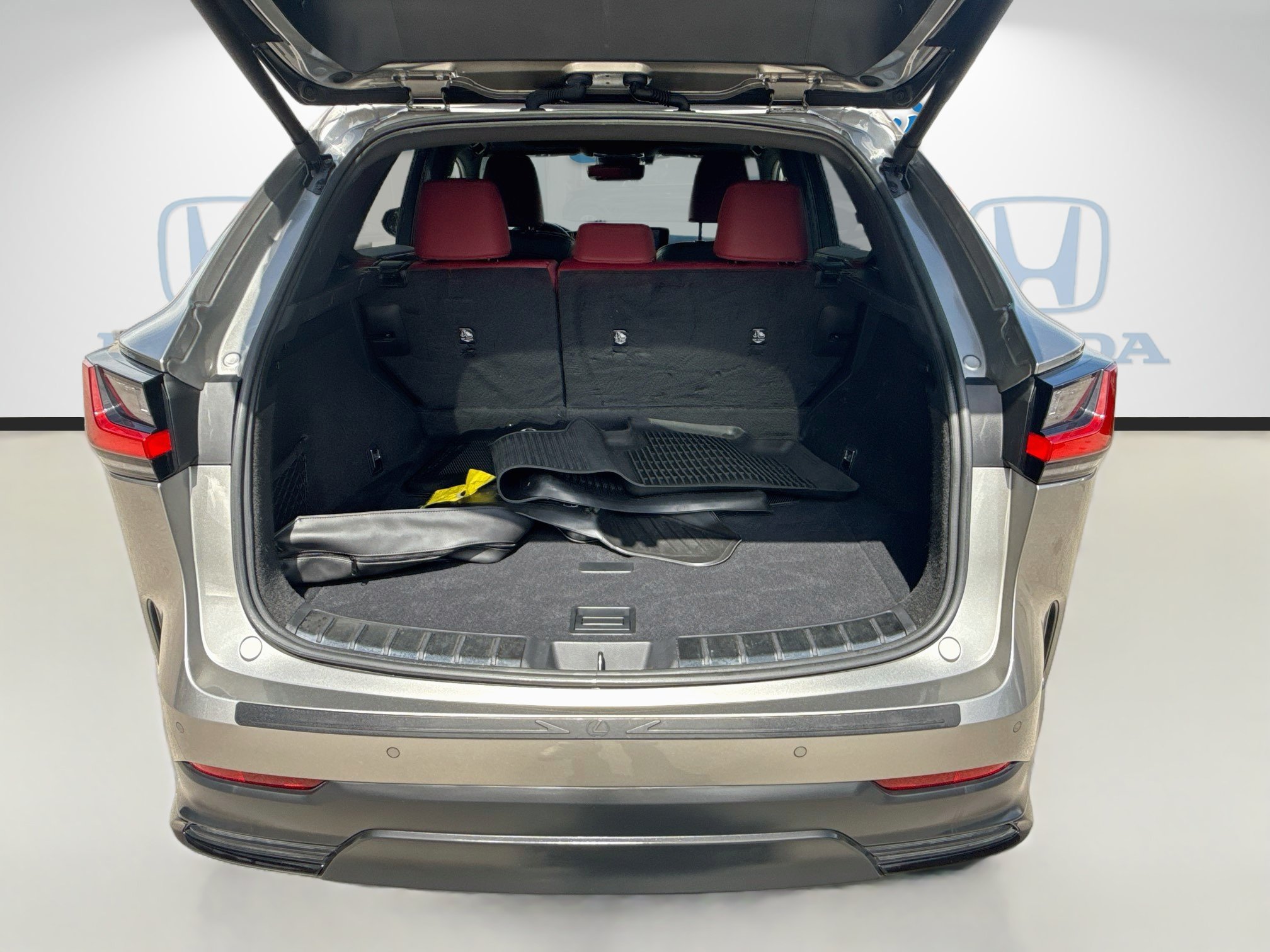 Used 2024 Lexus NX 250 FWD w/ Cold Area Package image 27