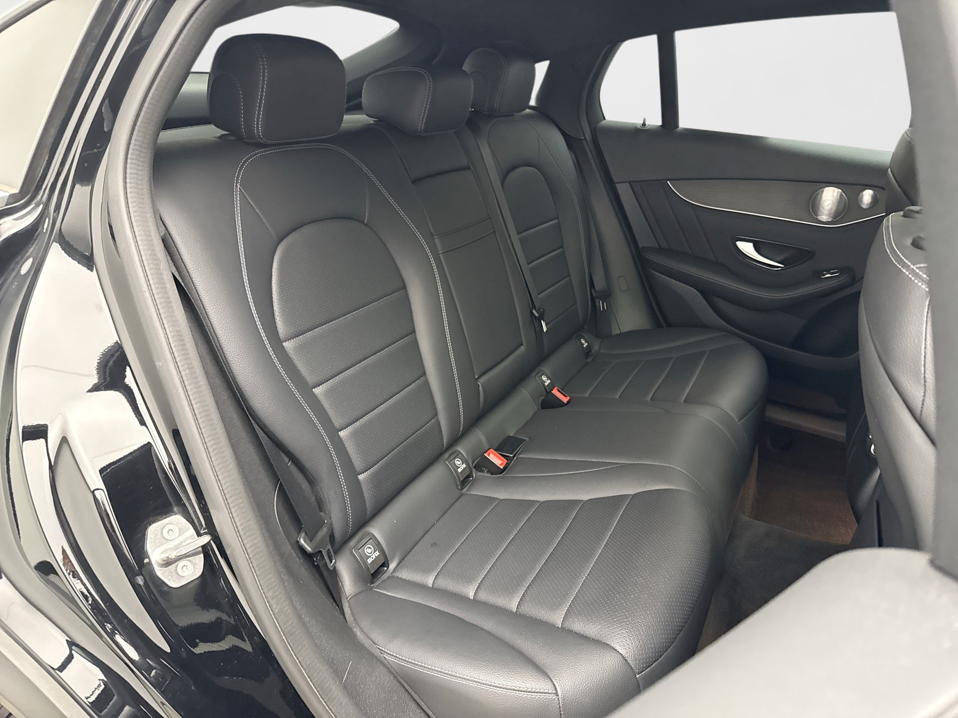 Used 2020 Mercedes-Benz GLC 300 4MATIC Coupe image 19