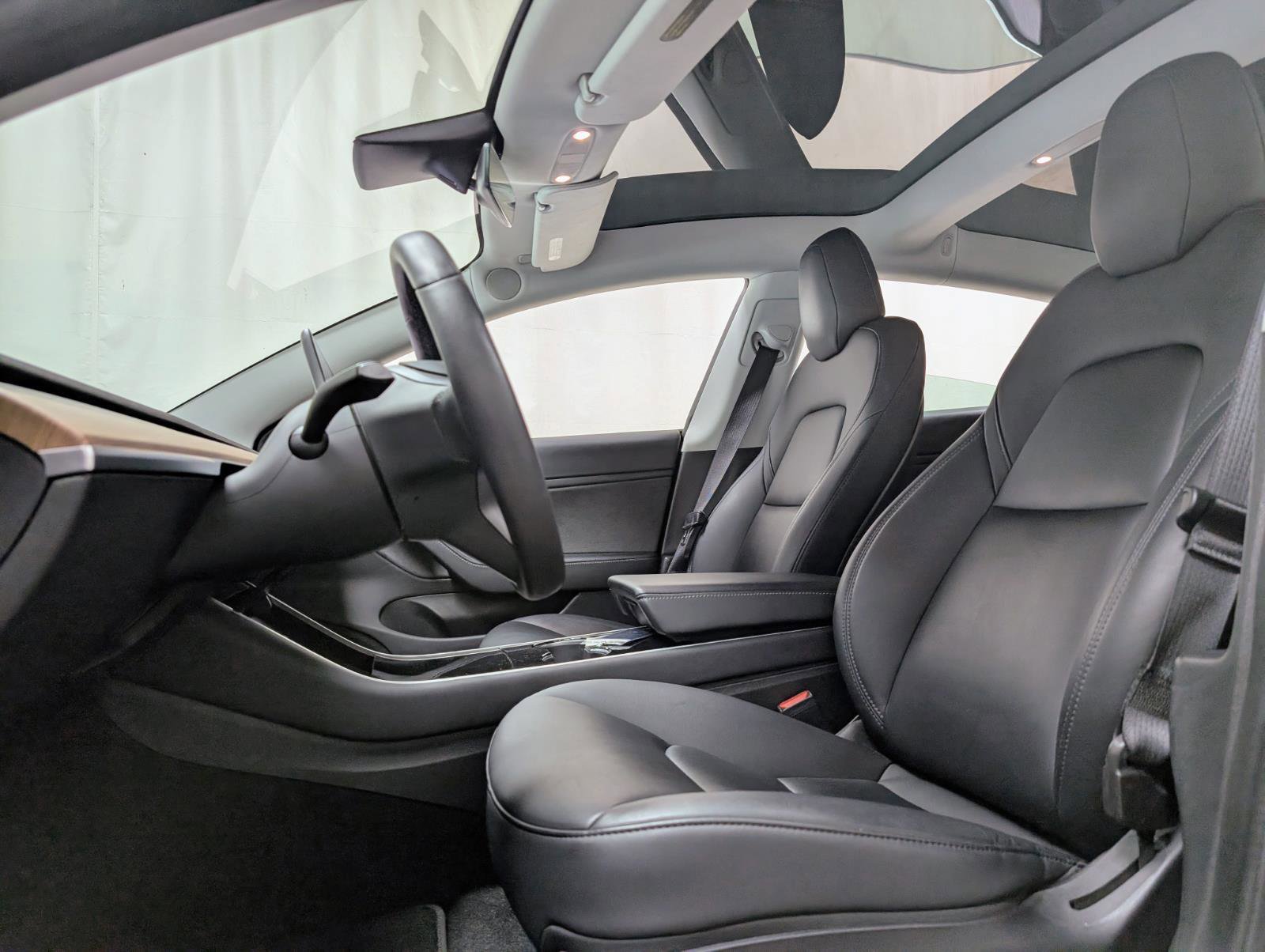 Used 2020 Tesla Model 3 Performance image 15