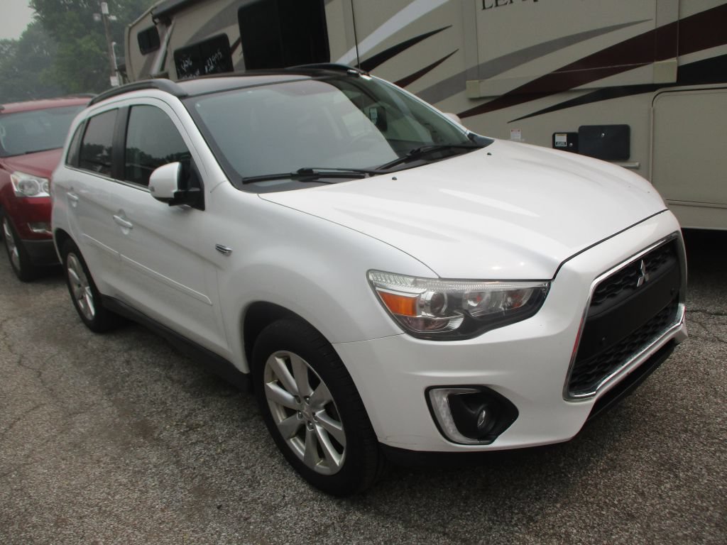 Used 2015 Mitsubishi Outlander Sport GT FWD image 2