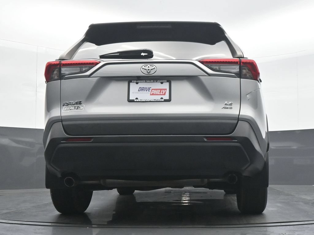 Used 2020 Toyota RAV4 LE w/ All Weather Liner Package AWD/4WD image 29