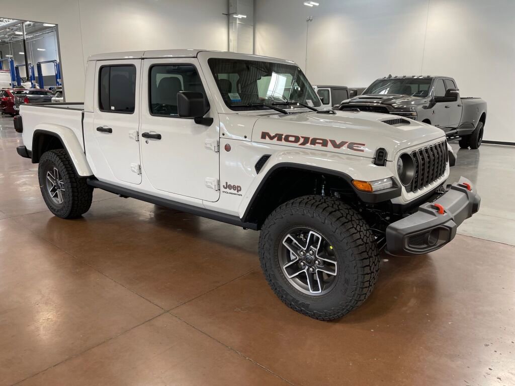 New 2025 Jeep Gladiator Mojave image 8