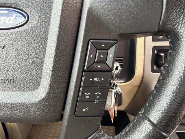 Used 2017 Ford Expedition XLT w/ Equipment Group 202A RWD image 25