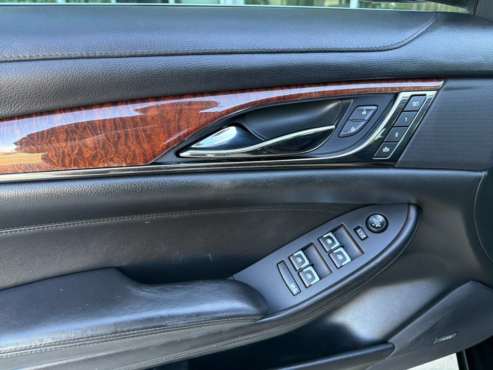 Used 2014 Cadillac CTS Luxury RWD image 10