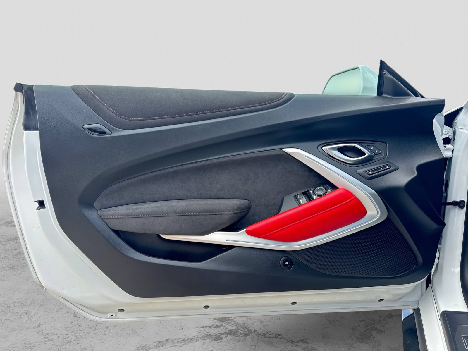 Used 2023 Chevrolet Camaro ZL1 RWD image 33