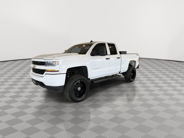 Used 2016 Chevrolet Silverado 1500 Custom w/ Custom Convenience Package AWD/4WD image 5