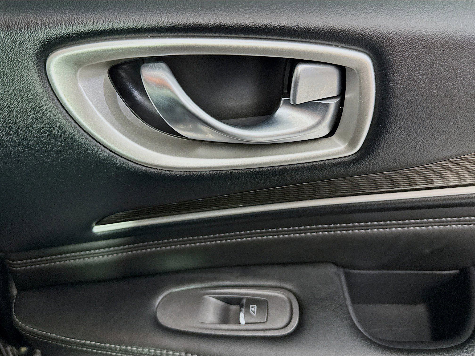 Used 2018 INFINITI QX60 Luxe image 27