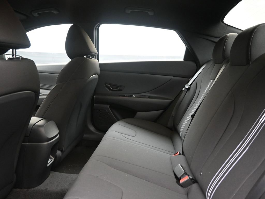 New 2026 Hyundai Elantra Sport image 19