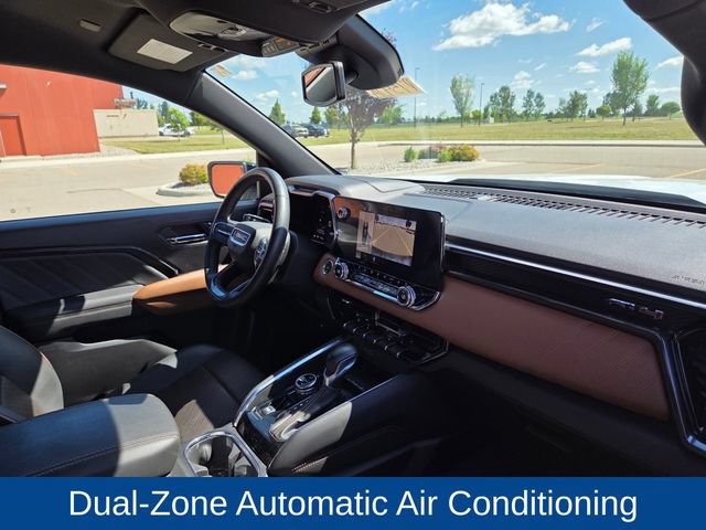 Certified 2023 GMC Canyon AT4 w/ AT4 Premium Package AWD/4WD image 34