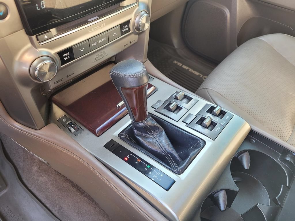 Used 2019 Lexus GX 460 Luxury AWD/4WD image 29