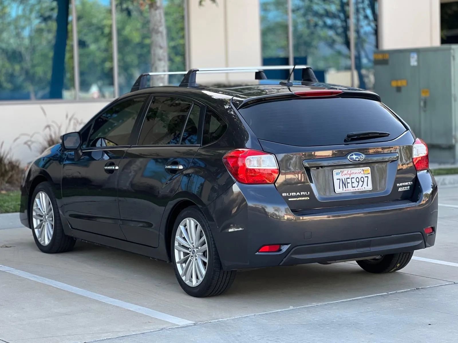 Used 2015 Subaru Impreza 2.0i Limited image 7