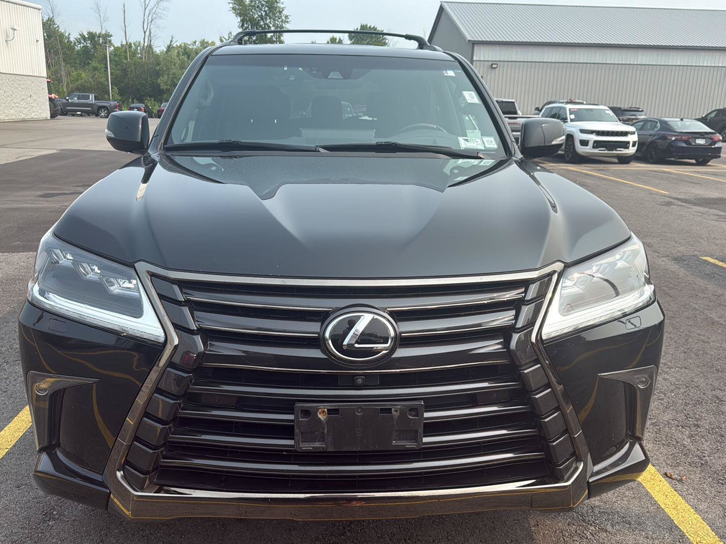 Used 2021 Lexus LX 570 4WD w/ Inspiration Series #2 image 3