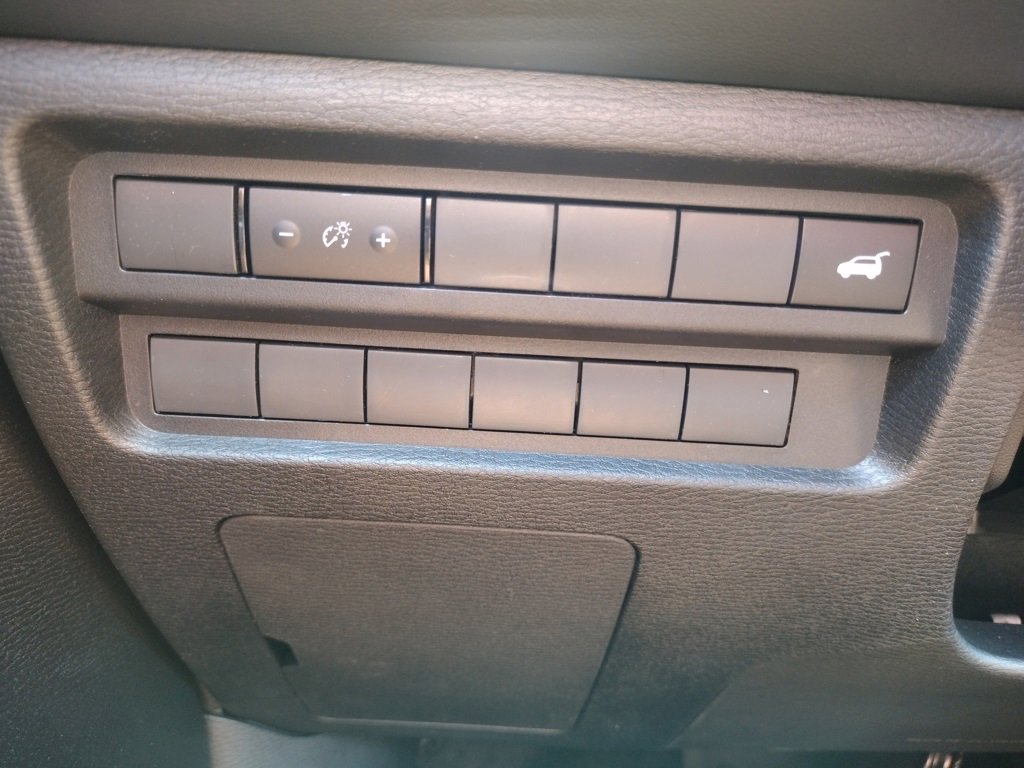 New 2025 Mitsubishi Outlander SE image 25