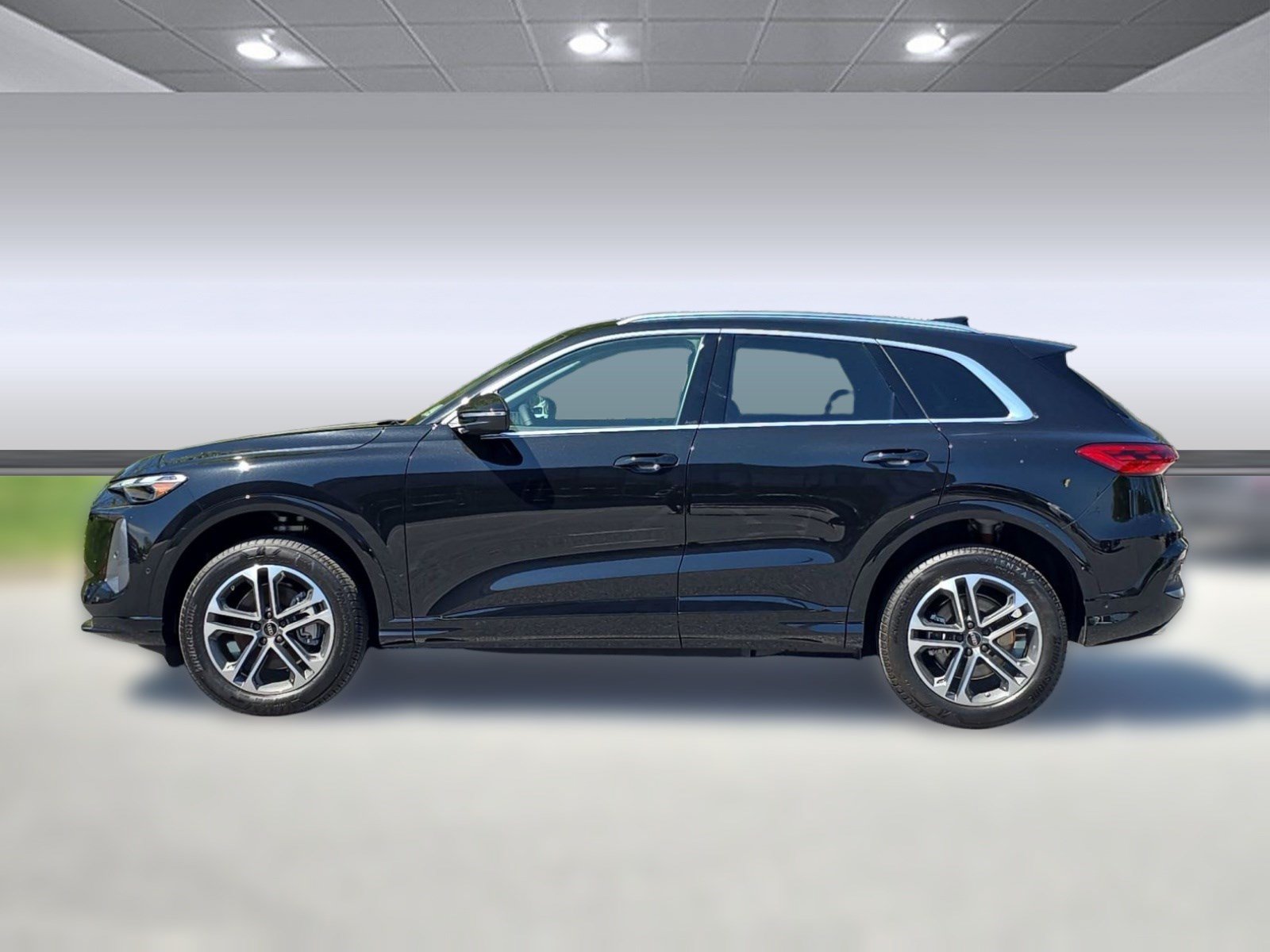 New 2026 Audi Q5 Premium AWD/4WD image 2