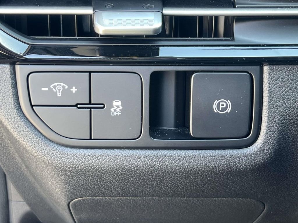 Used 2026 Kia Sportage LX w/ LX Convenience Package image 20