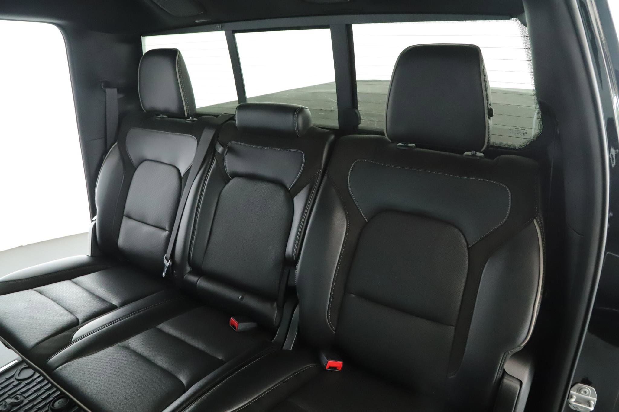 Used 2020 RAM 1500 Laramie AWD/4WD image 5