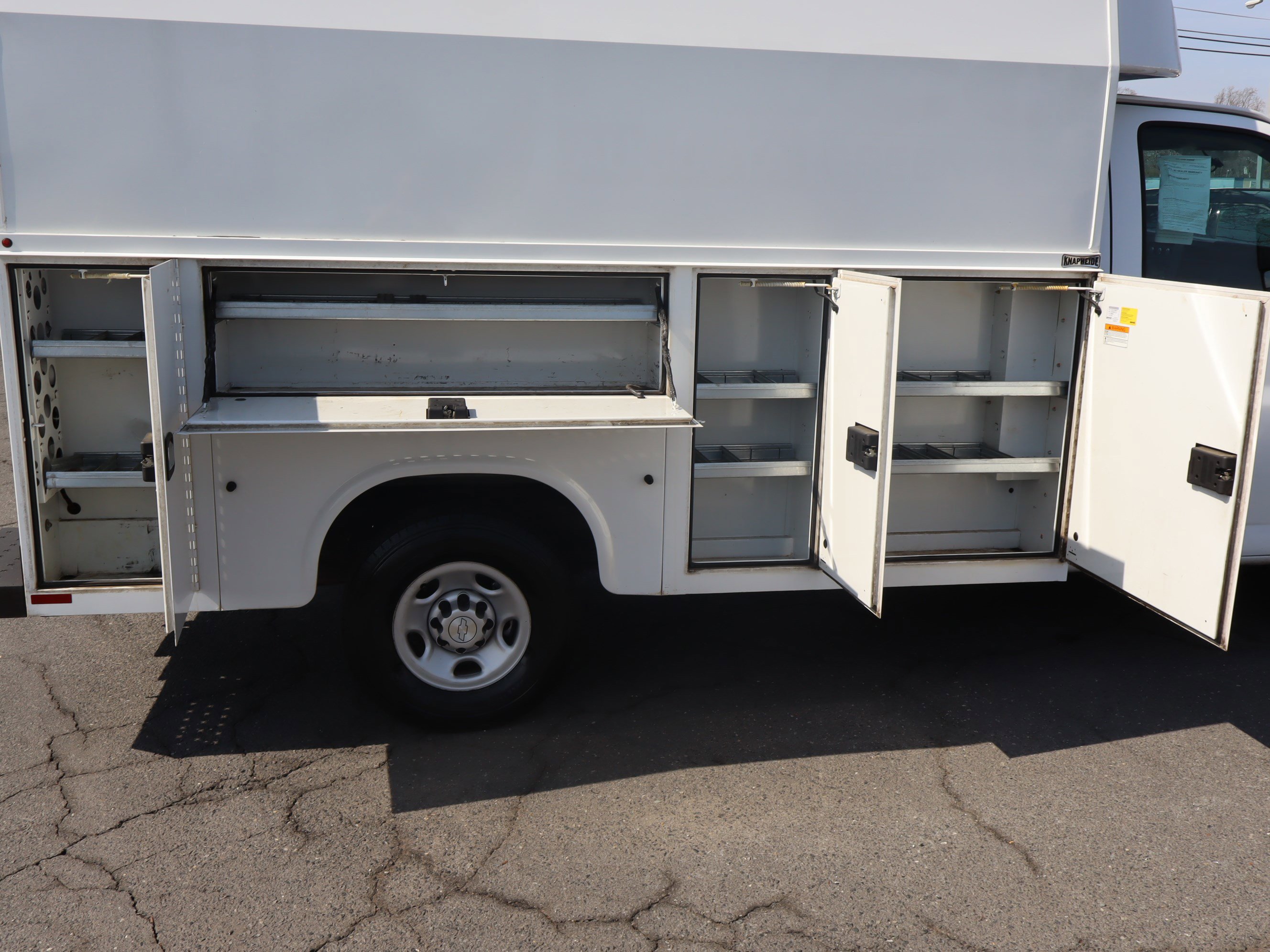 Used 2019 Chevrolet Express 3500 w/ Power Convenience Package image 12