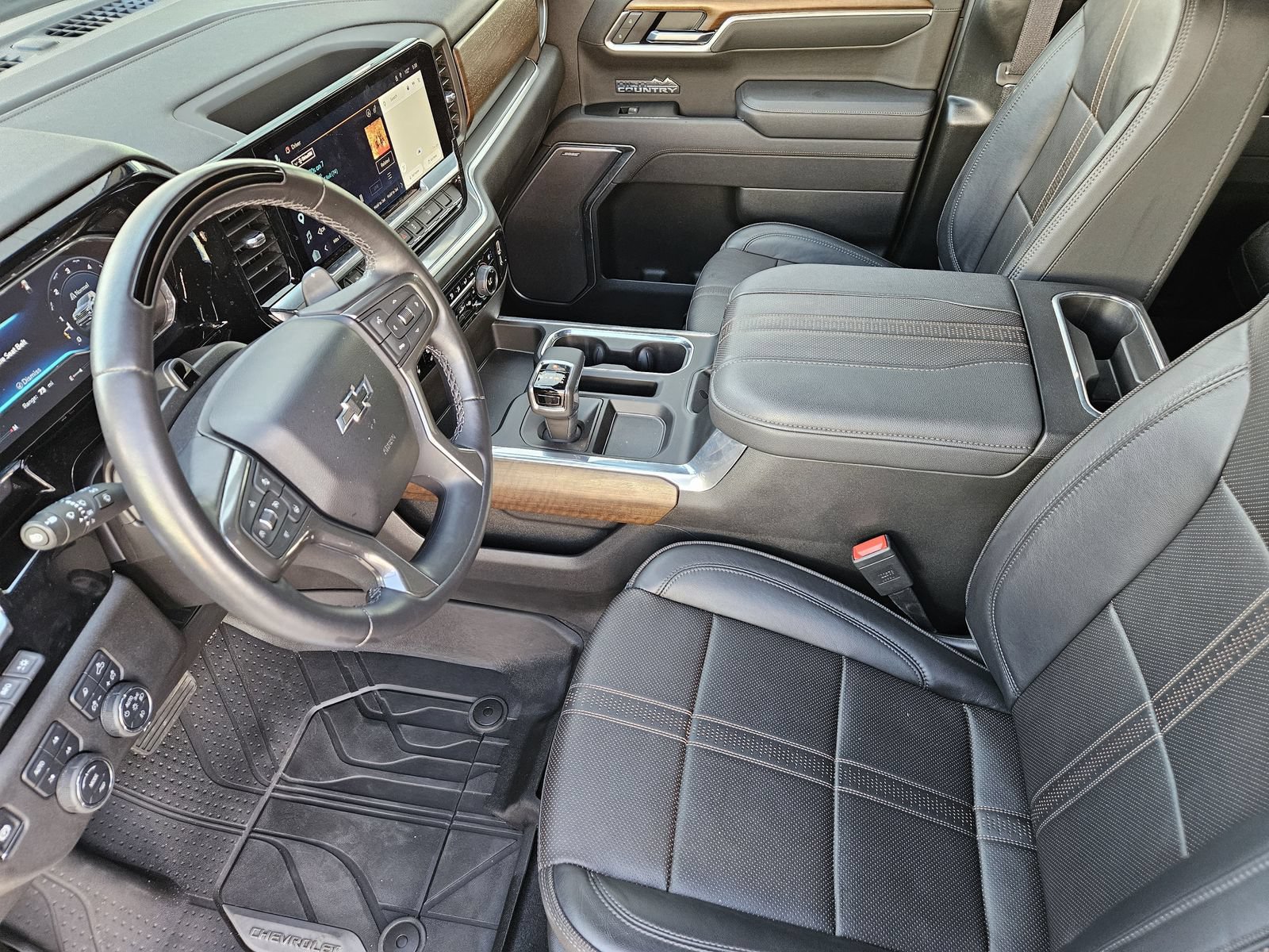 Certified 2025 Chevrolet Silverado 1500 High Country w/ High Country Premium Package AWD/4WD image 17