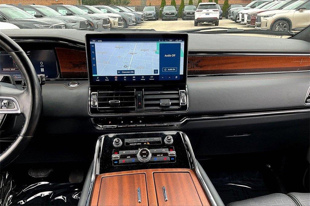 Used 2023 Lincoln Navigator Black Label image 19