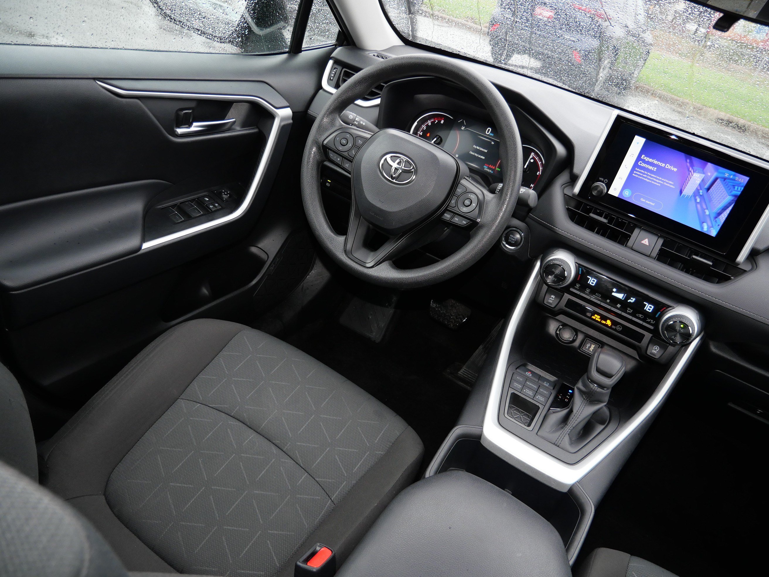 Certified 2025 Toyota RAV4 XLE w/ Convenience Package AWD/4WD image 9