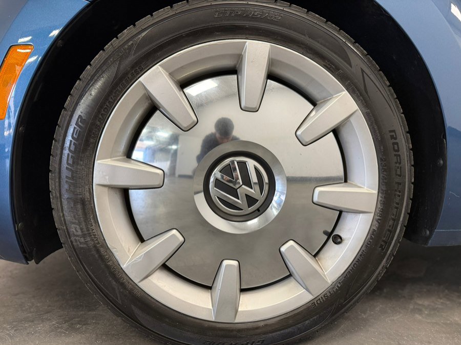 Used 2019 Volkswagen Beetle 2.0T S image 79