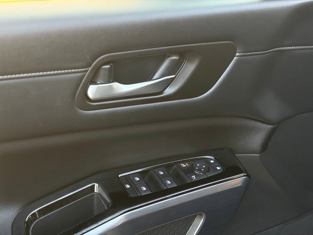 Certified 2024 Nissan Pathfinder SL w/ SL Premium Package image 13