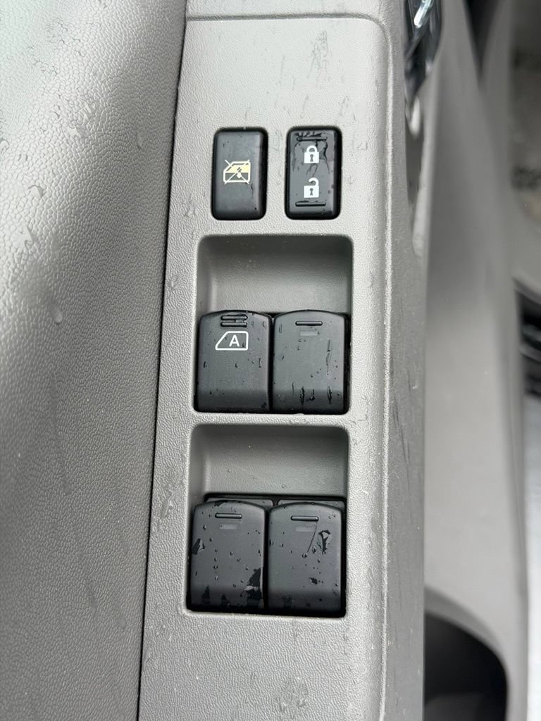 Used 2017 Nissan Frontier SV AWD/4WD image 16