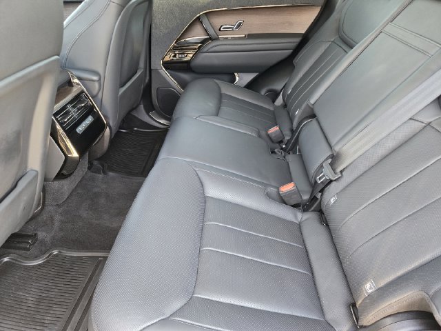 Used 2023 Land Rover Range Rover Sport SE AWD/4WD image 31