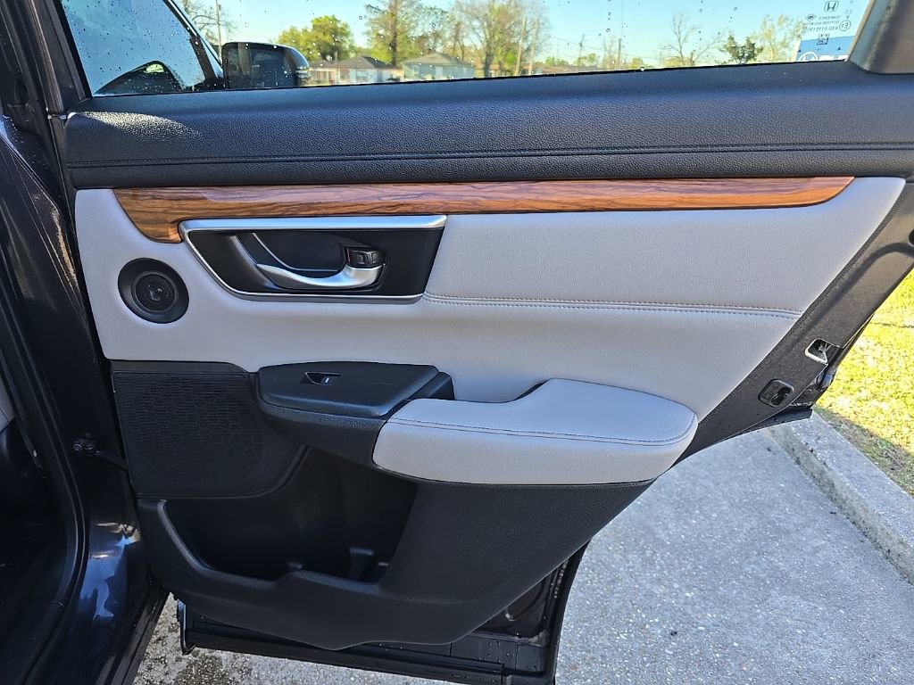 Used 2019 Honda CR-V Touring image 38