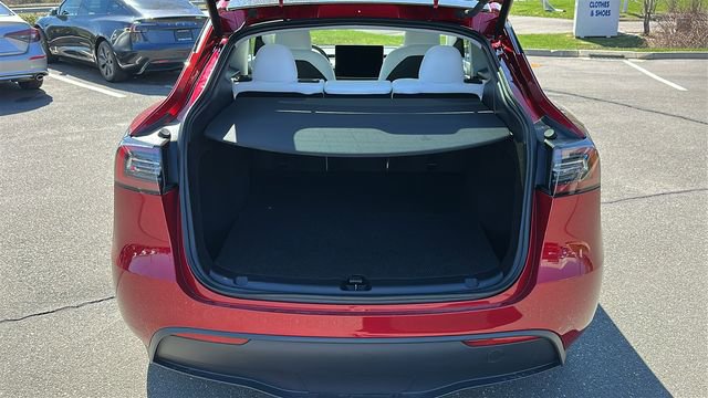 Used 2024 Tesla Model Y Long Range image 23