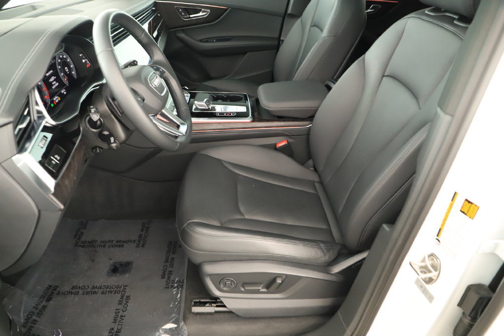 Used 2023 Audi Q7 3.0T Prestige w/ Prestige Package AWD/4WD image 24
