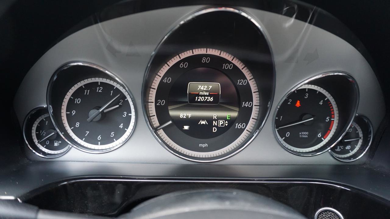 Used 2013 Mercedes-Benz E 350 BlueTEC Sedan image 19