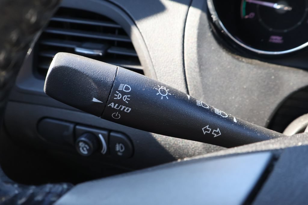 Used 2011 Chevrolet Malibu LTZ FWD image 21