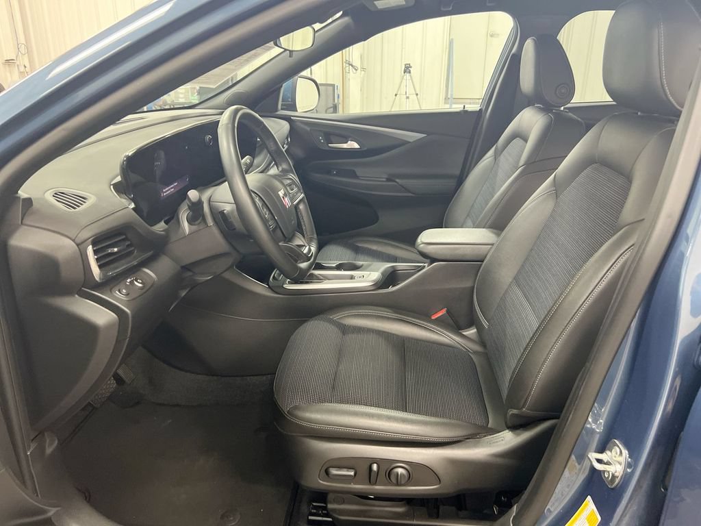 Used 2025 Buick Envista Preferred w/ Convenience I Package FWD image 19