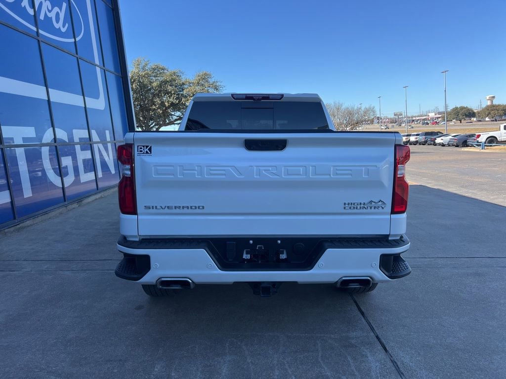 Used 2024 Chevrolet Silverado 1500 High Country w/ Technology Package image 9