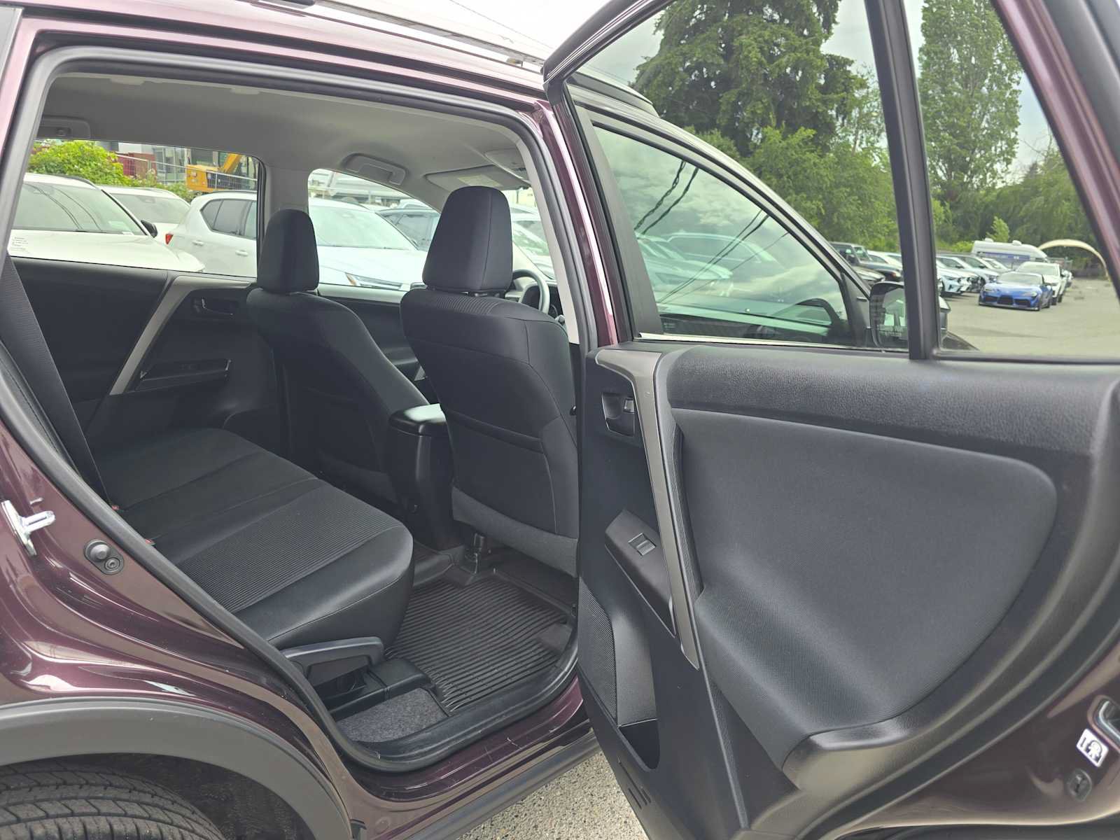 Used 2017 Toyota RAV4 LE w/ All Weather Liner Package AWD/4WD image 13