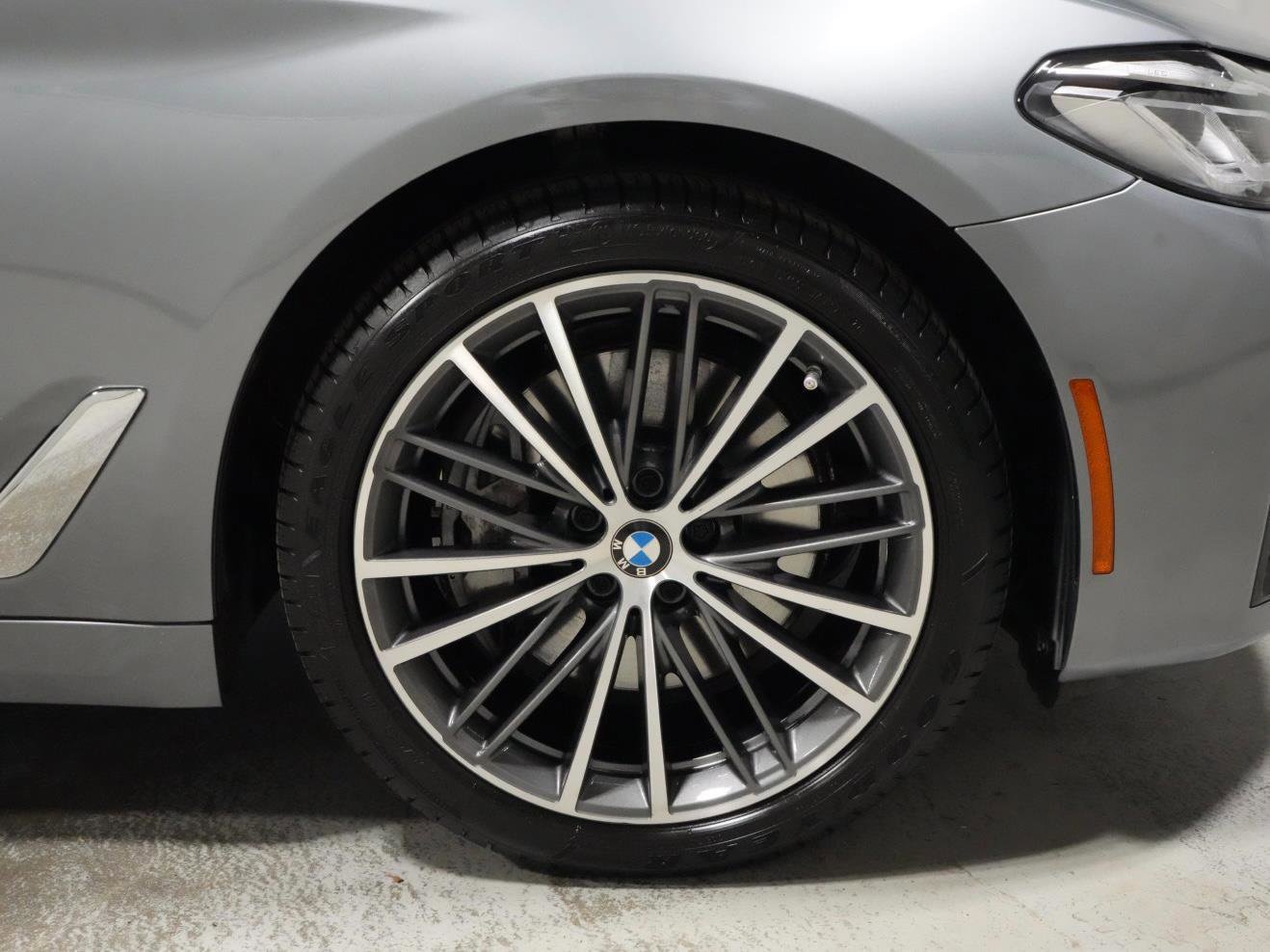 Certified 2023 BMW 540i xDrive w/ Premium Package image 20