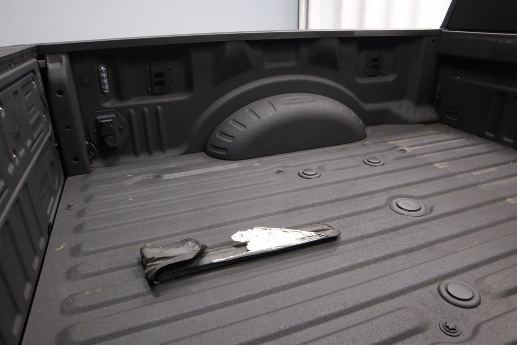 Used 2024 Ford F350 Lariat w/ Chrome Package image 17