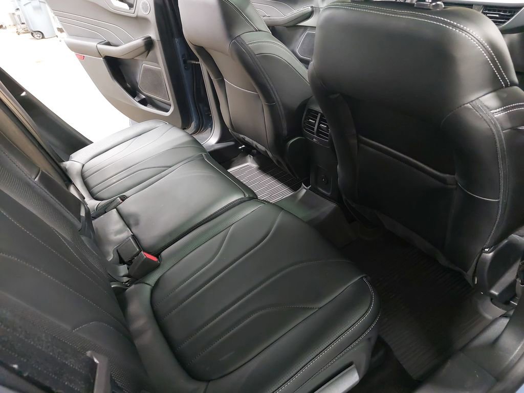 Used 2025 Ford Escape Platinum w/ Premium Technology Package image 11