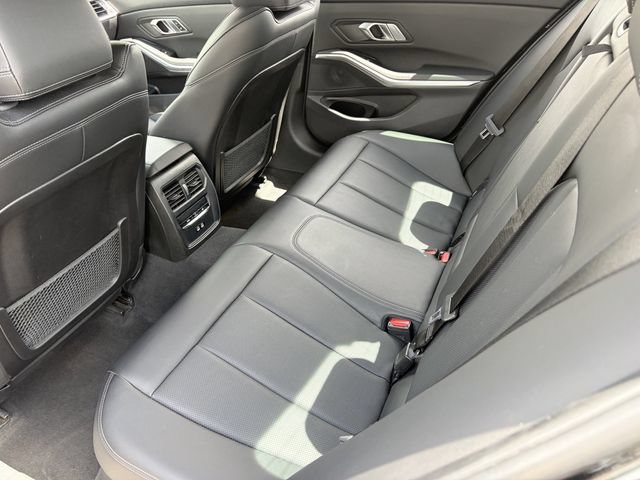 Certified 2022 BMW 330i Sedan w/ Driving Assistance Package RWD image 18