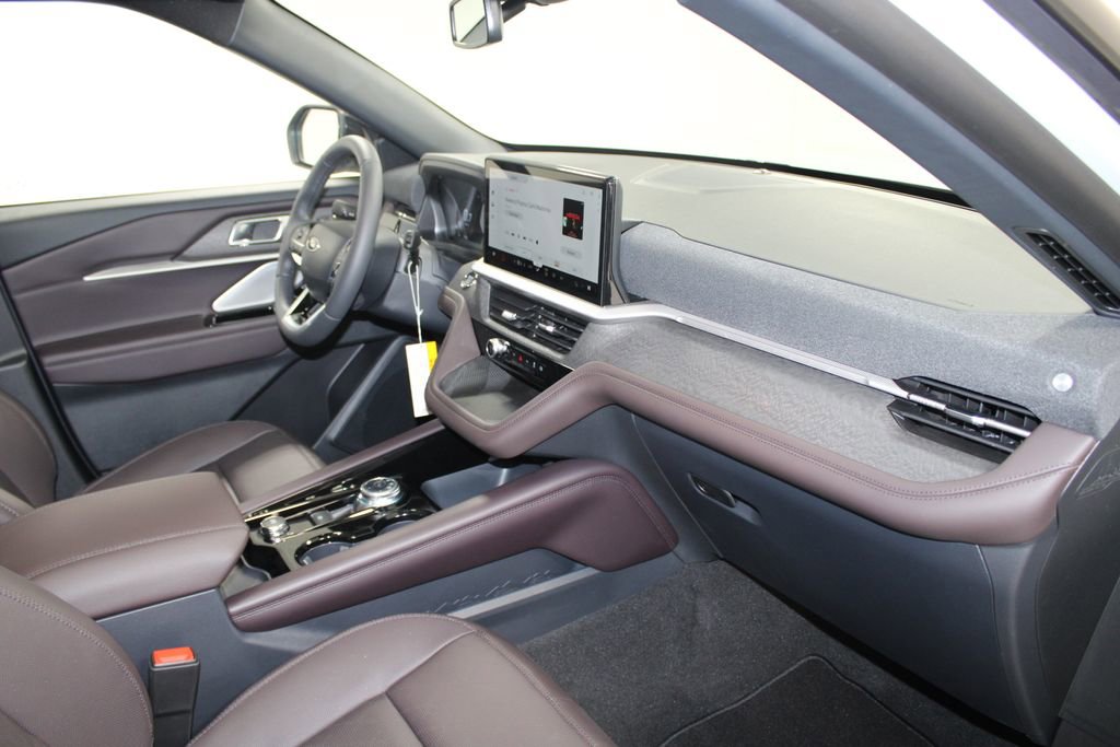 New 2026 Ford Explorer Platinum RWD image 29