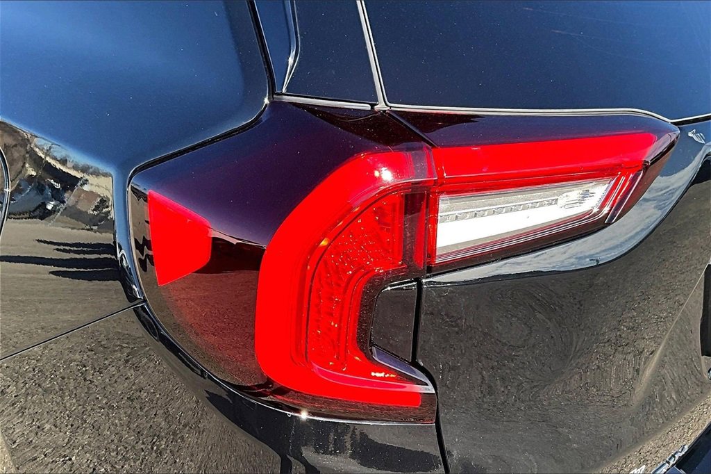 Used 2022 GMC Terrain SLE w/ Driver Convenience Package image 30