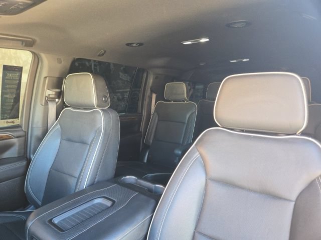 Used 2023 Chevrolet Suburban Premier AWD/4WD image 9