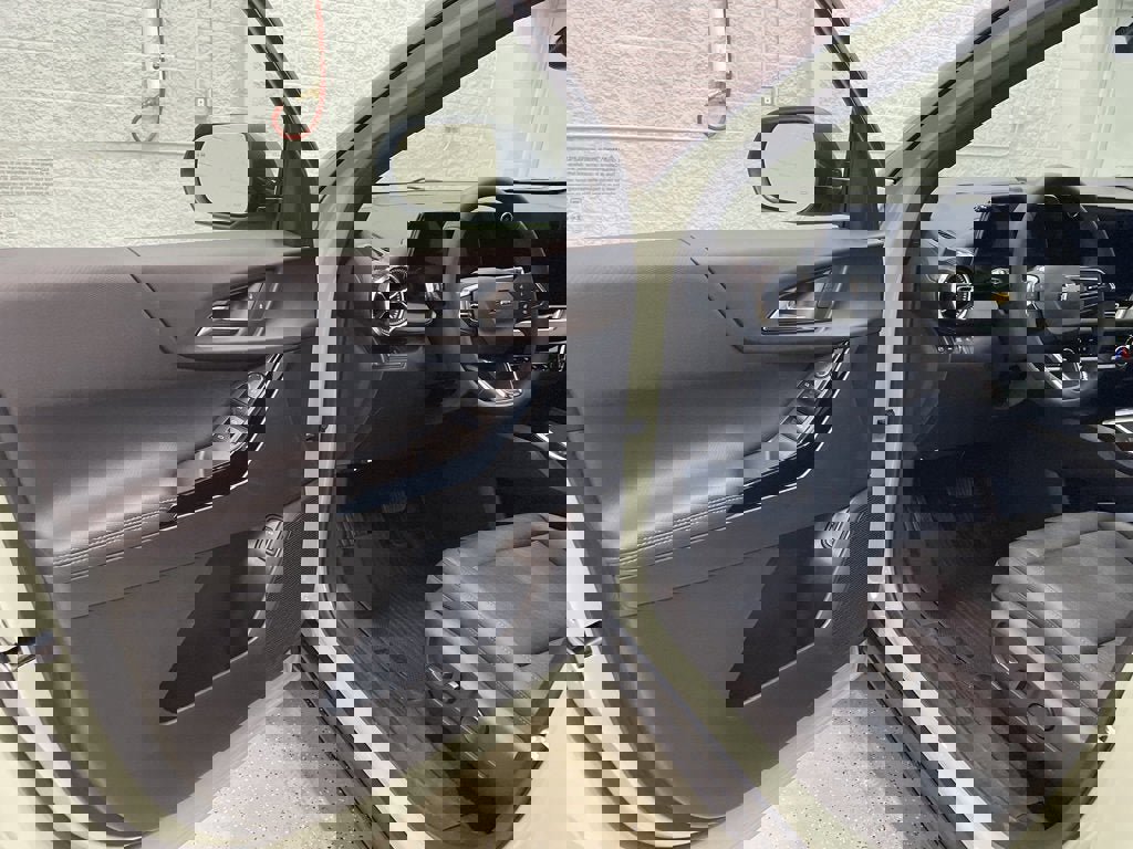 New 2026 Chevrolet Equinox LT w/ Convenience Package II image 12