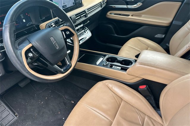 Used 2023 Lincoln Corsair Reserve w/ Equipment Group 201A image 10