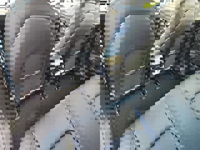 Used 2019 Tesla Model 3 Standard Range Plus image 18